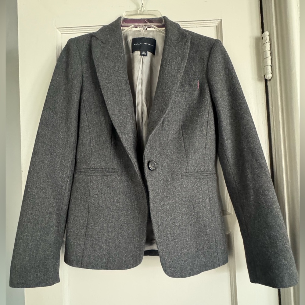 Banana Republic Gray Tailored Wool Blend Blazer, Size 0